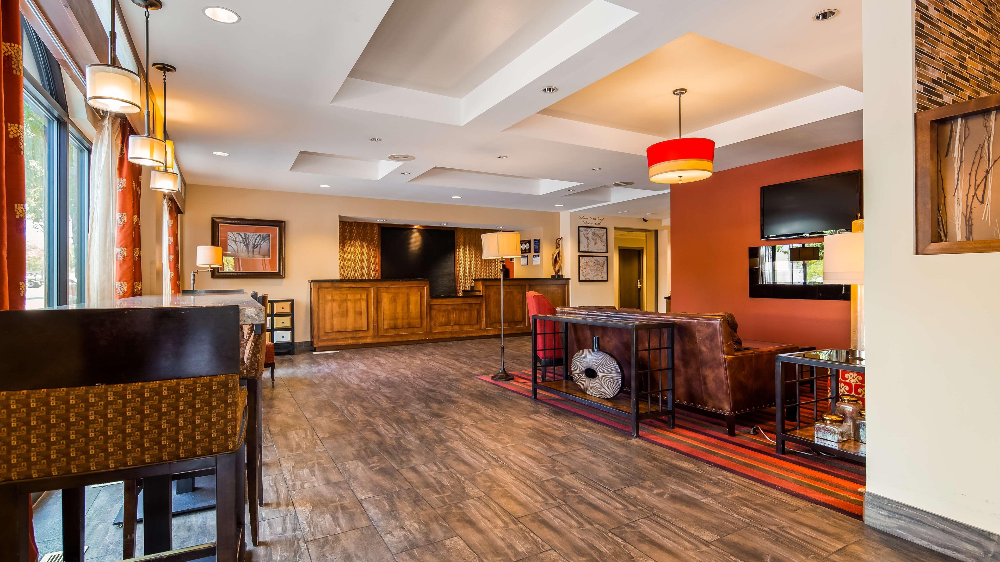 סנדי Best Western Plus Cotton Tree Inn מראה חיצוני תמונה