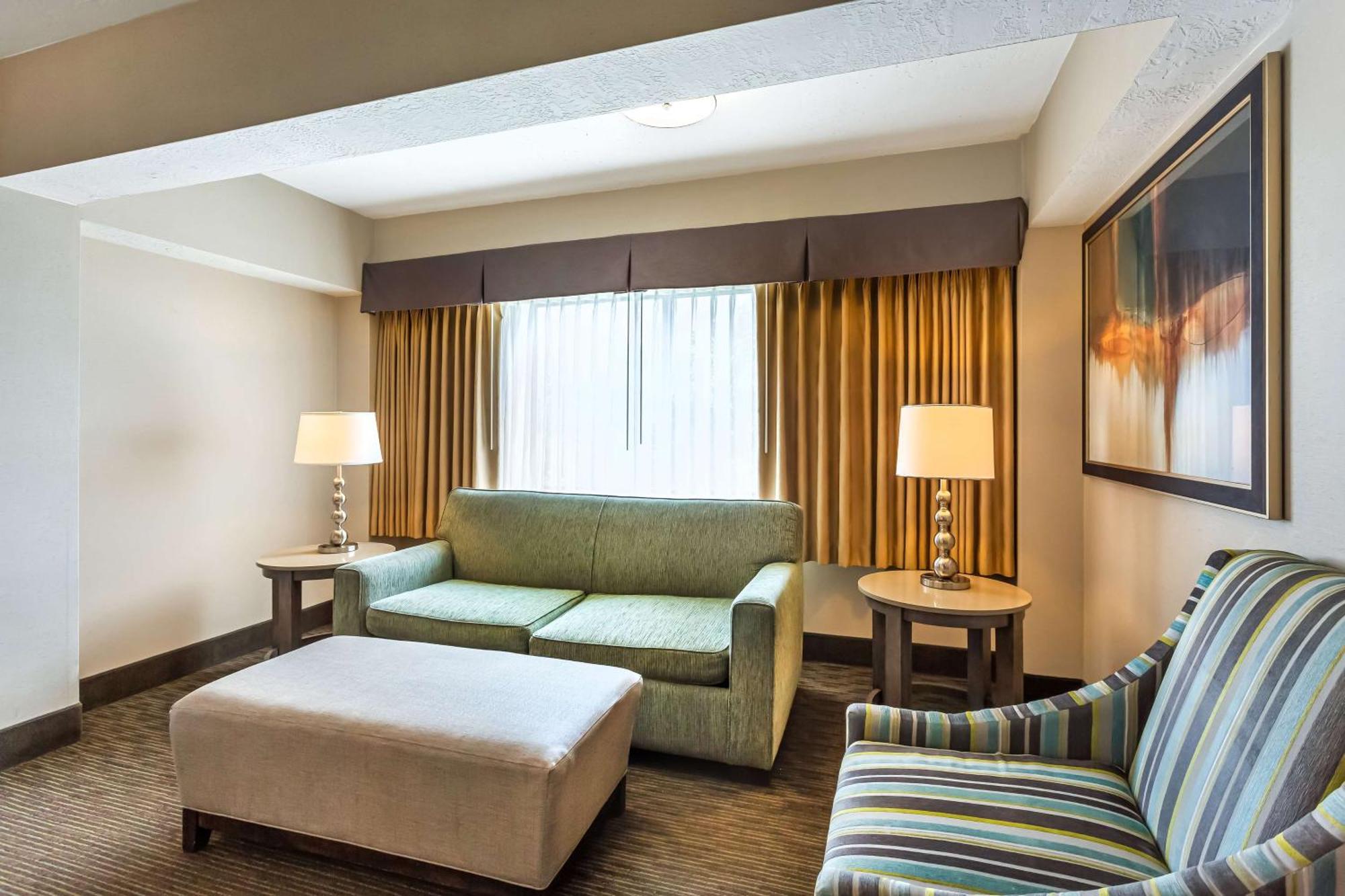 סנדי Best Western Plus Cotton Tree Inn מראה חיצוני תמונה