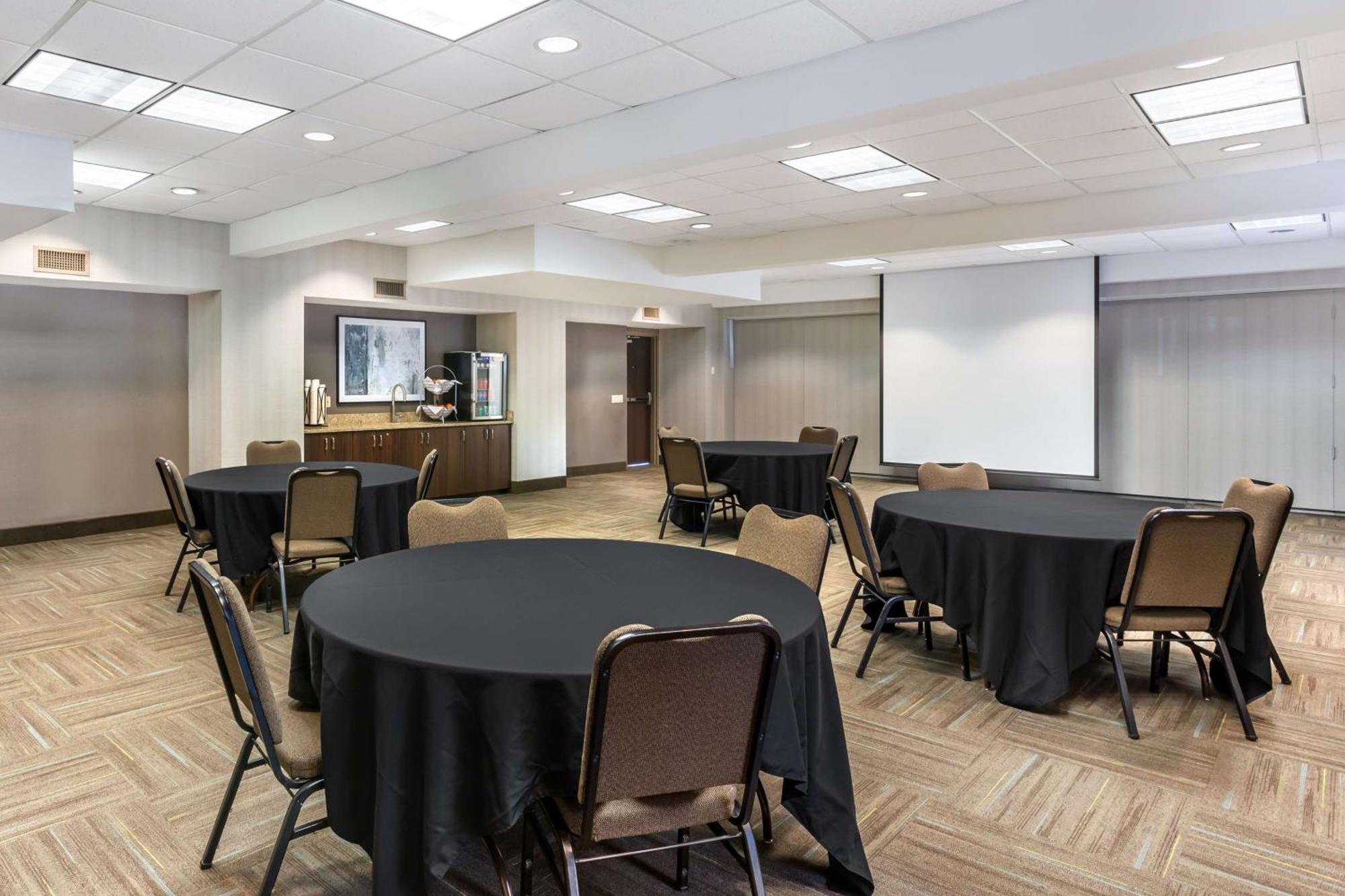 סנדי Best Western Plus Cotton Tree Inn מראה חיצוני תמונה