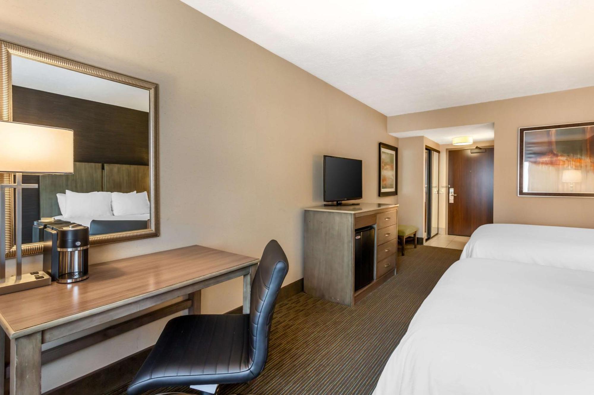 סנדי Best Western Plus Cotton Tree Inn מראה חיצוני תמונה