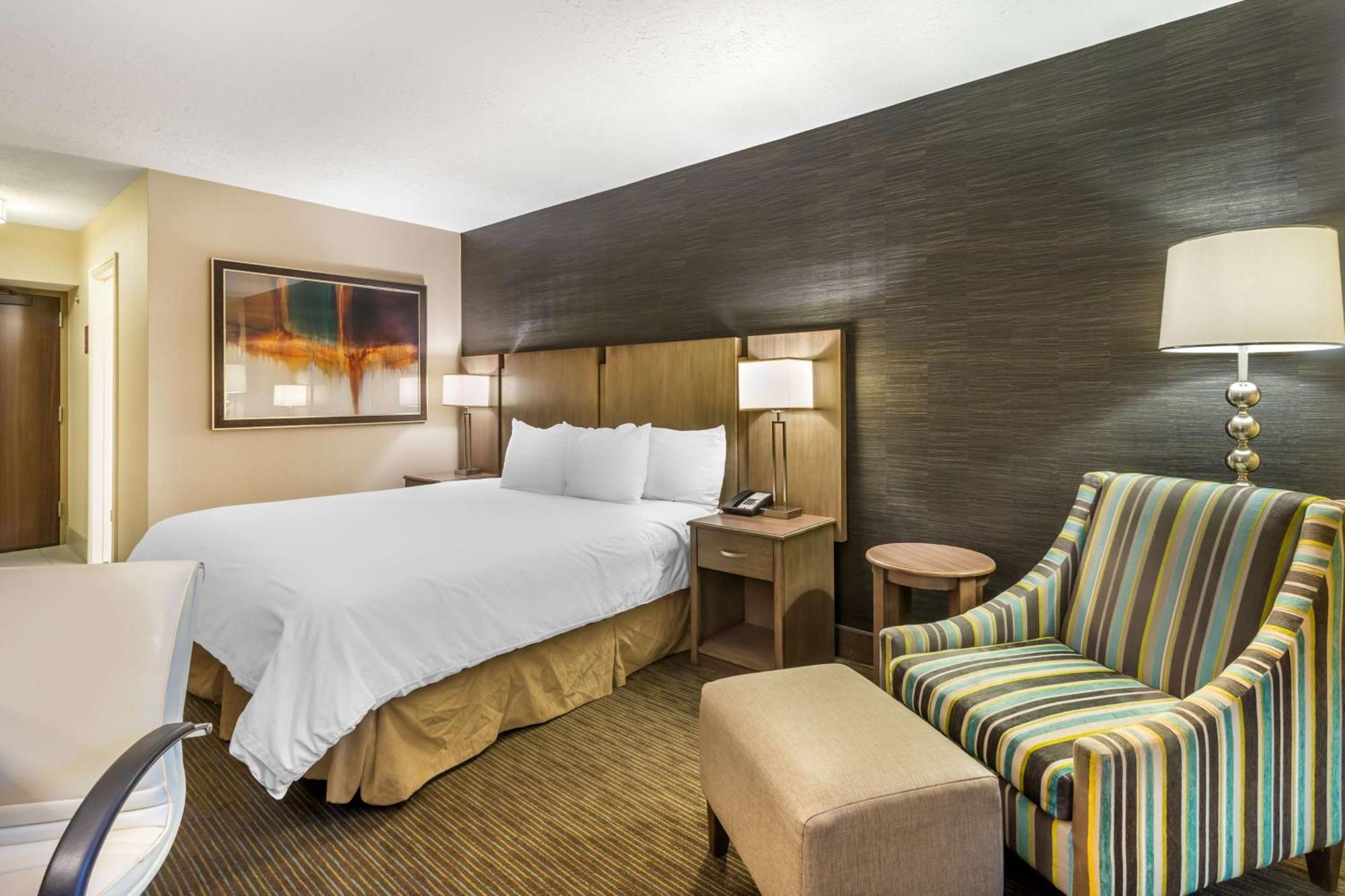 סנדי Best Western Plus Cotton Tree Inn מראה חיצוני תמונה