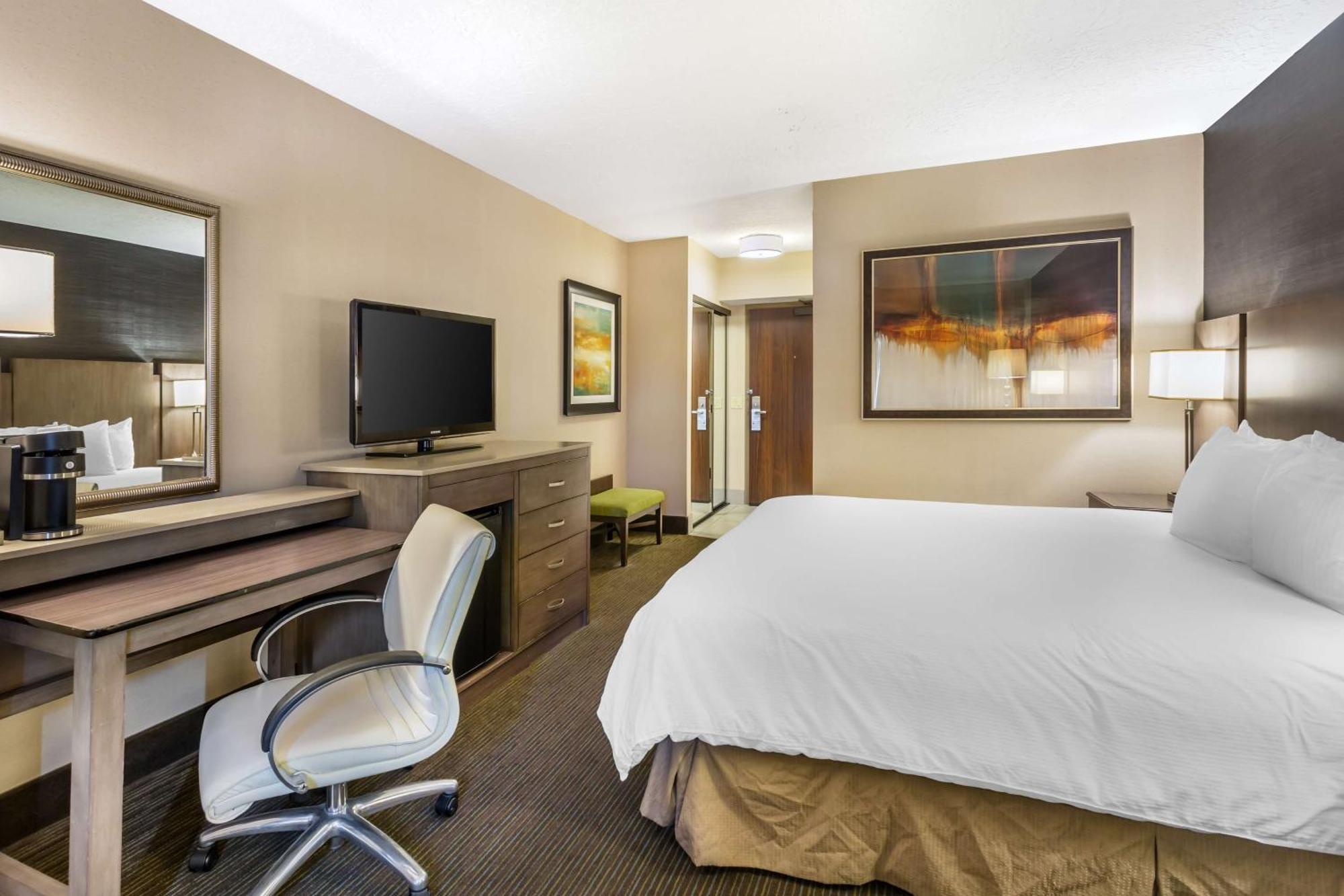 סנדי Best Western Plus Cotton Tree Inn מראה חיצוני תמונה