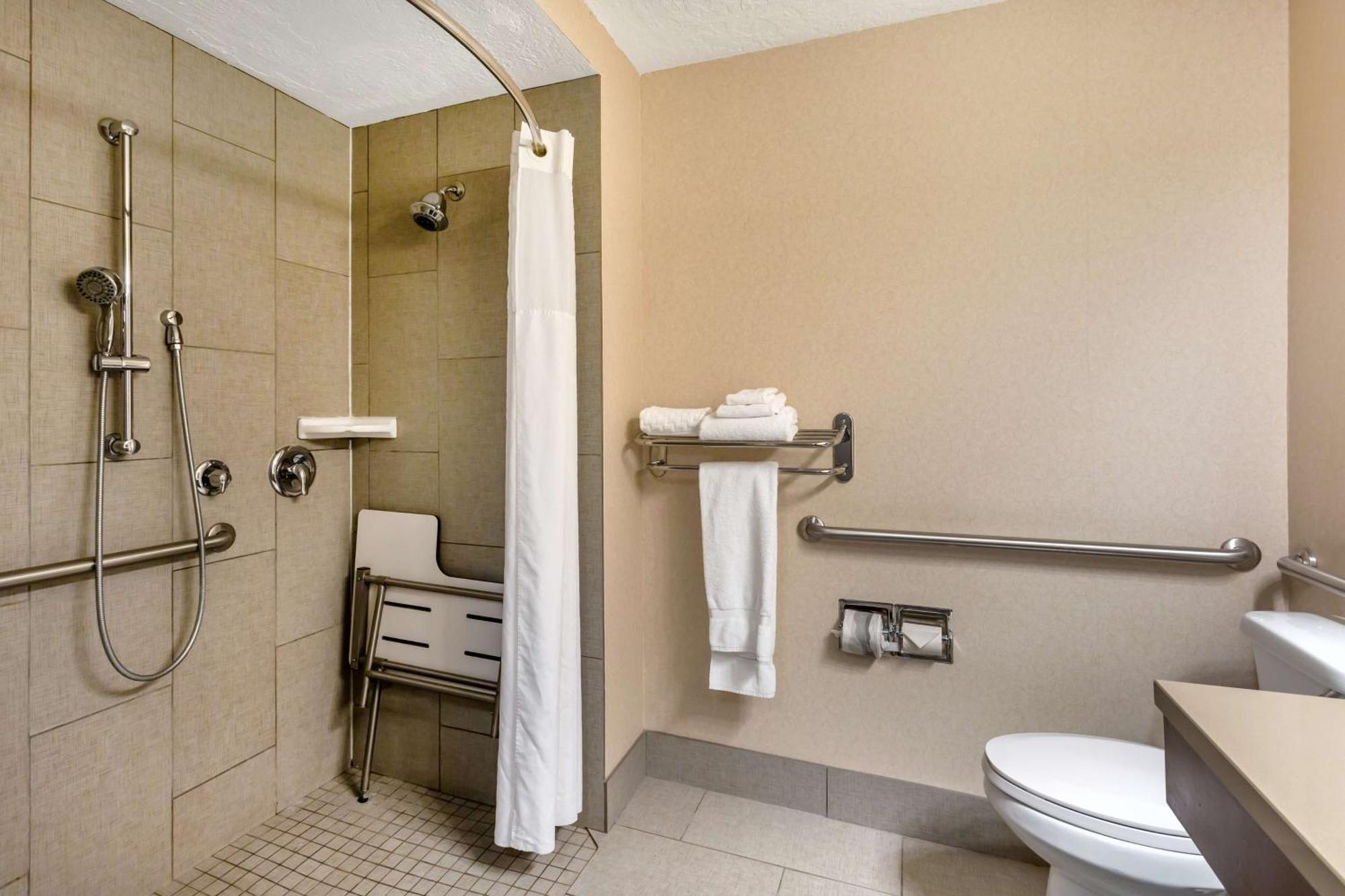 סנדי Best Western Plus Cotton Tree Inn מראה חיצוני תמונה