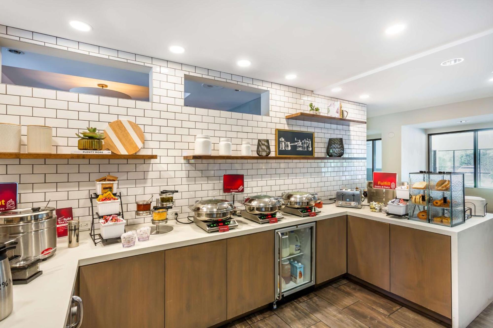 סנדי Best Western Plus Cotton Tree Inn מראה חיצוני תמונה