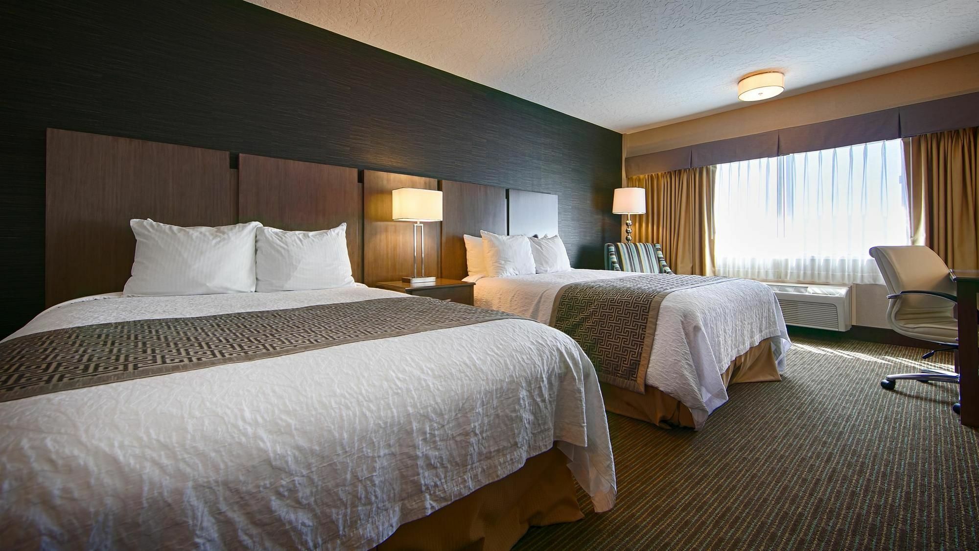 סנדי Best Western Plus Cotton Tree Inn מראה חיצוני תמונה